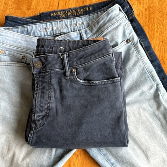 Three pairs American Eagle slim jeans - Picture 9 of 10